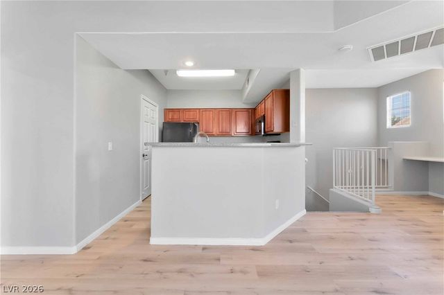 5855 VALLEY Drive 2063, North Las Vegas, NV 89031
