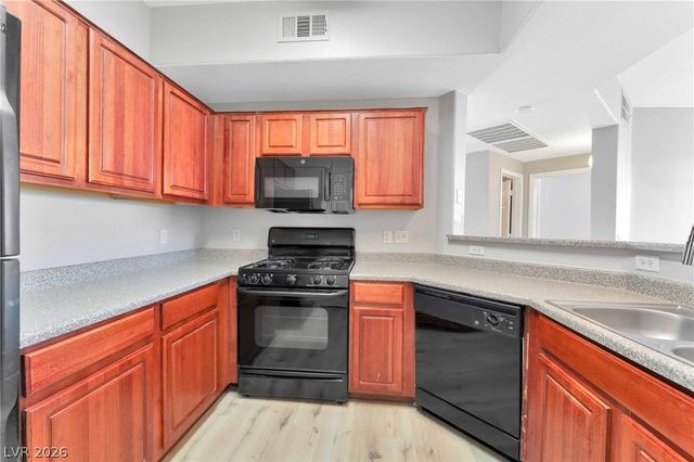 5855 VALLEY Drive 2063, North Las Vegas, NV 89031