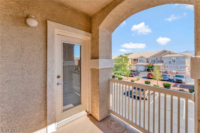 5855 VALLEY Drive 2063, North Las Vegas, NV 89031