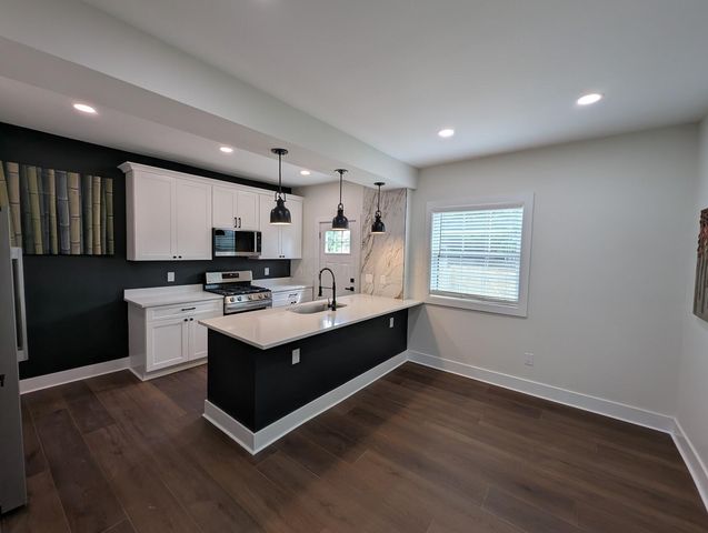 723 Stewart Avenue, Columbus, OH 43206