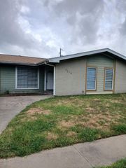 7218 Yucca Drive, Galveston, TX 77551