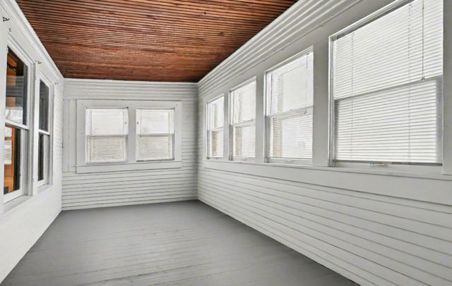 1239 Charles Avenue, Saint Paul, MN 55104