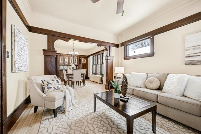 1239 Charles Avenue, Saint Paul, MN 55104