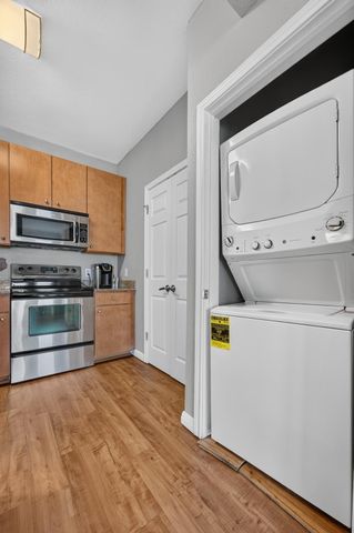 2502 Leon ST 304, Austin, TX 78705
