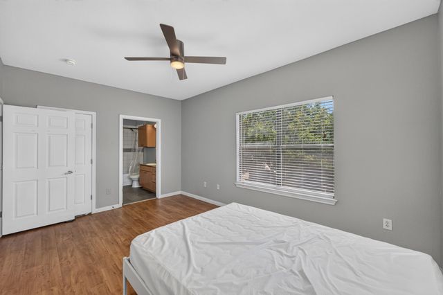 2502 Leon ST 304, Austin, TX 78705