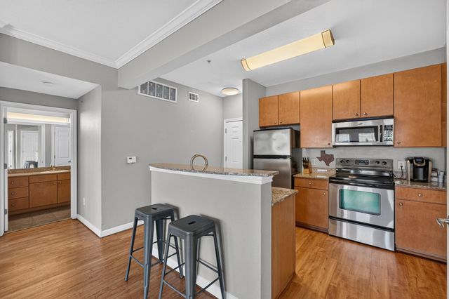 2502 Leon ST 304, Austin, TX 78705