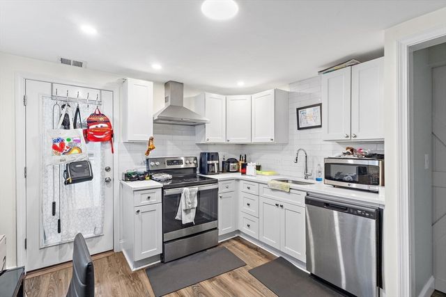 3 Clinton Rd, Revere, MA 02151