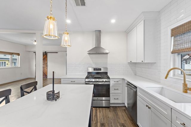 3 Clinton Rd, Revere, MA 02151