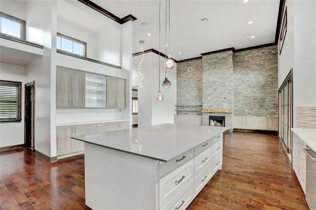 5403 E River Drive, Richmond, TX 77406