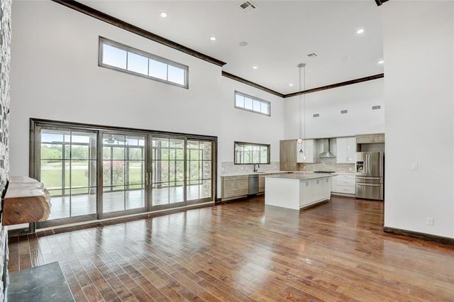 5403 E River Drive, Richmond, TX 77406