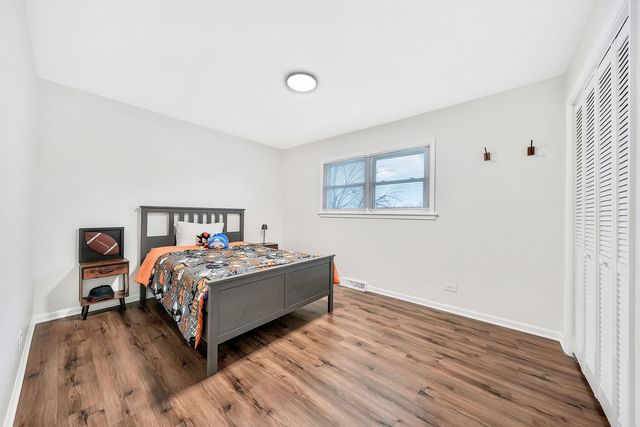 15923 Woodlawn East Avenue, South Holland, IL 60473