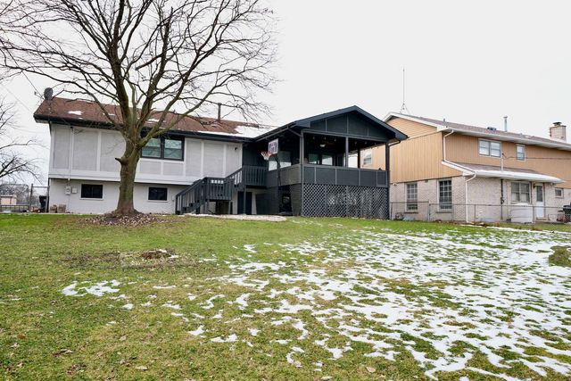 15923 Woodlawn East Avenue, South Holland, IL 60473