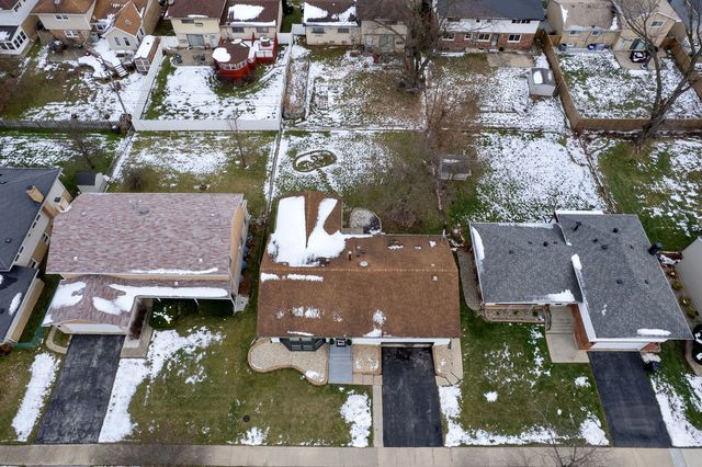 15923 Woodlawn East Avenue, South Holland, IL 60473