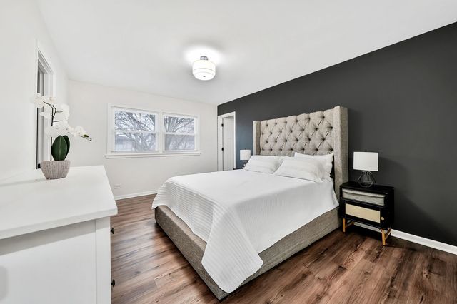 15923 Woodlawn East Avenue, South Holland, IL 60473