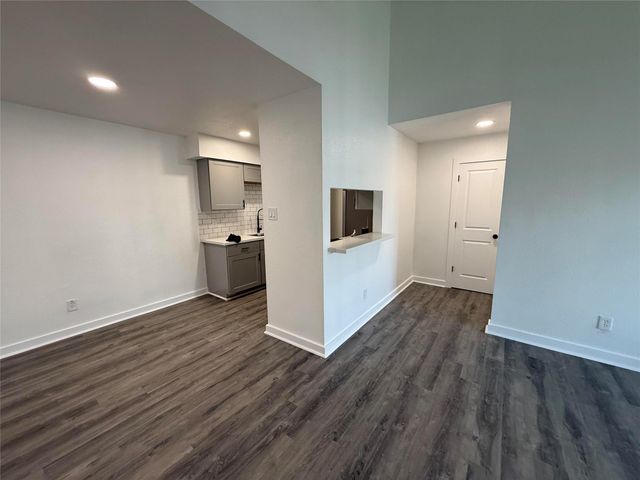 8034 Antoine Drive 231, Houston, TX 77088