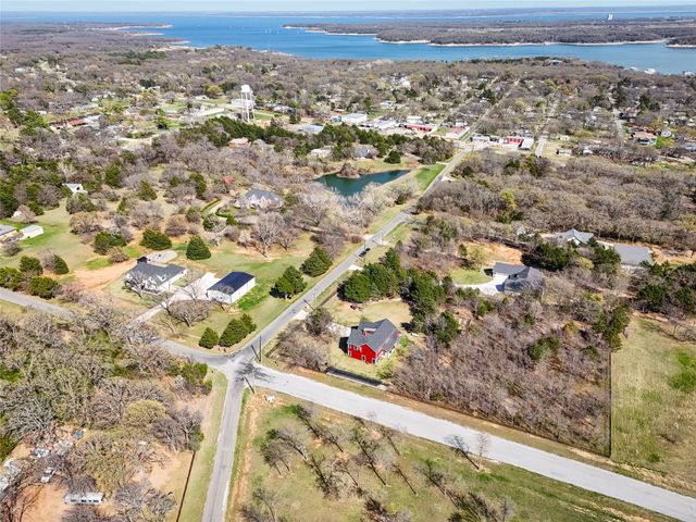 216 Glen Ellen Road, Pottsboro, TX 75076