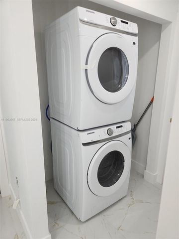 18450 NW 56th Pl, Miami Gardens, FL 33055