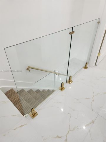 18450 NW 56th Pl, Miami Gardens, FL 33055