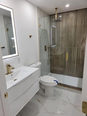 18450 NW 56th Pl, Miami Gardens, FL 33055