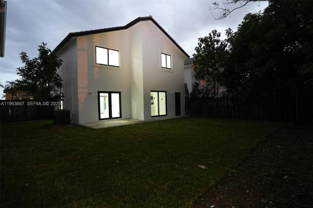 18450 NW 56th Pl, Miami Gardens, FL 33055