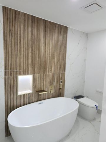 18450 NW 56th Pl, Miami Gardens, FL 33055