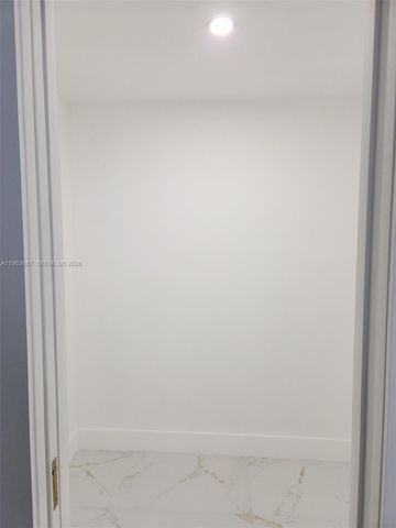 18450 NW 56th Pl, Miami Gardens, FL 33055