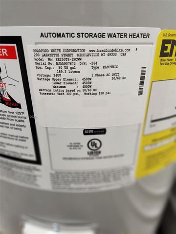 18450 NW 56th Pl, Miami Gardens, FL 33055