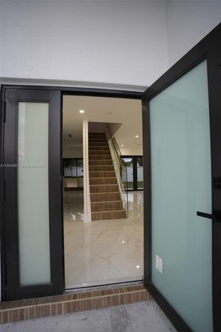 18450 NW 56th Pl, Miami Gardens, FL 33055