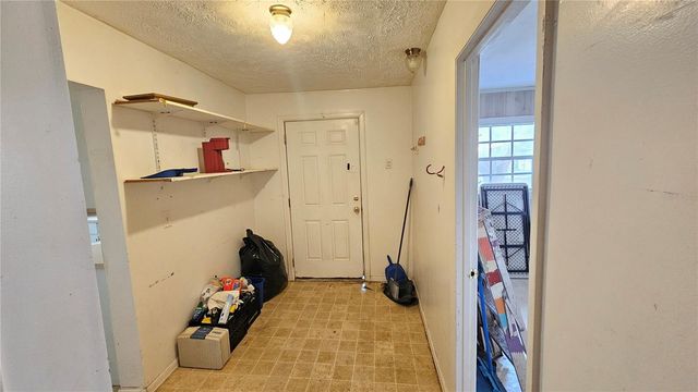 305 AVENUE B NE, Winter Haven, FL 33881