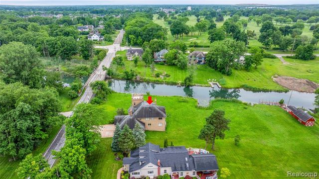 9000 Ferry Road, Grosse Ile, MI 48138