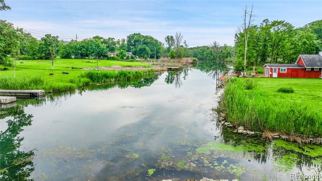 9000 Ferry Road, Grosse Ile, MI 48138