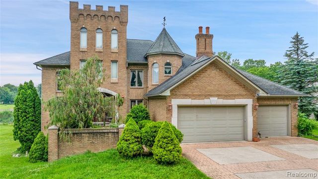 9000 Ferry Road, Grosse Ile, MI 48138