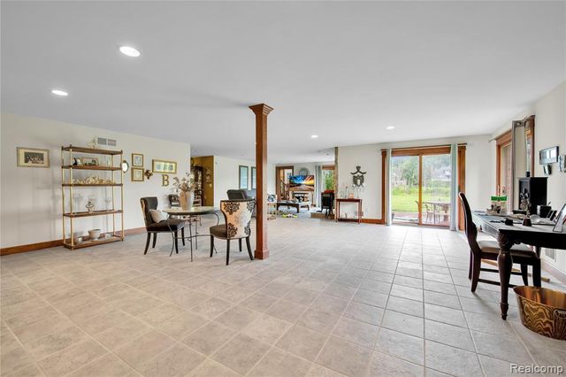 9000 Ferry Road, Grosse Ile, MI 48138