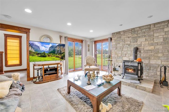 9000 Ferry Road, Grosse Ile, MI 48138