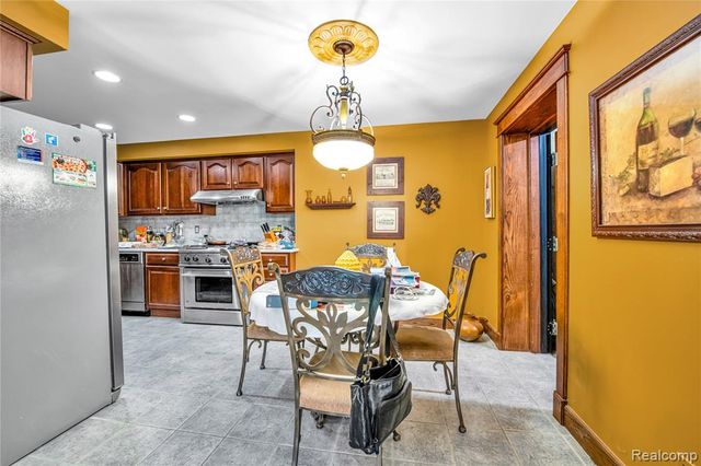 9000 Ferry Road, Grosse Ile, MI 48138