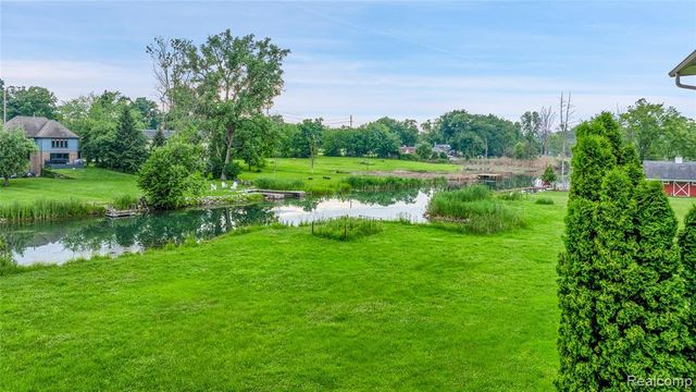 9000 Ferry Road, Grosse Ile, MI 48138