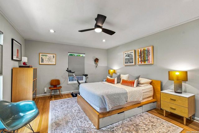 211 SHARON DR, San Antonio, TX 78216