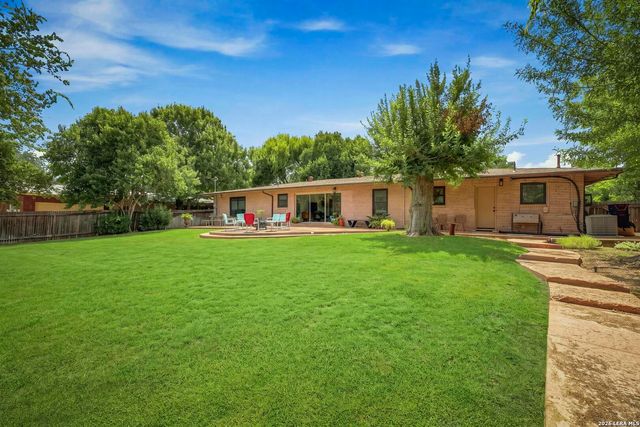 211 SHARON DR, San Antonio, TX 78216