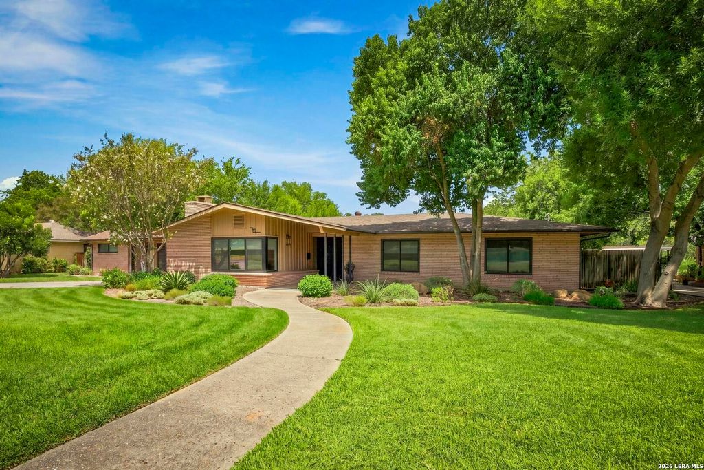 211 SHARON DR, San Antonio, TX 78216
