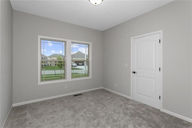 11016 N Corrington Avenue, Kansas City, MO 64156