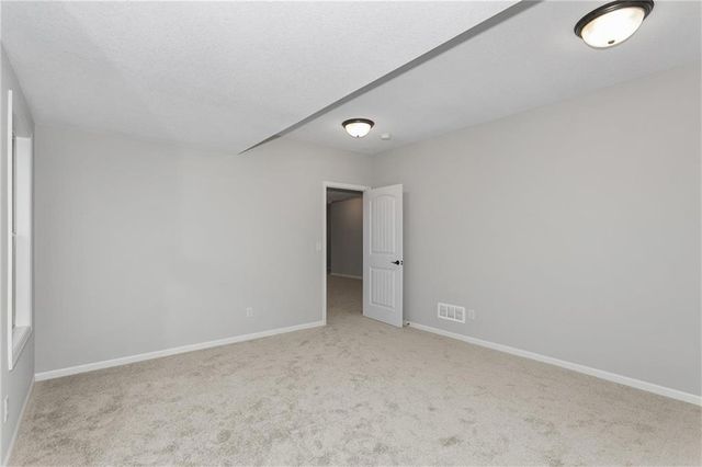 11016 N Corrington Avenue, Kansas City, MO 64156