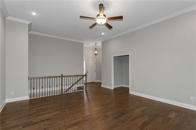 11016 N Corrington Avenue, Kansas City, MO 64156