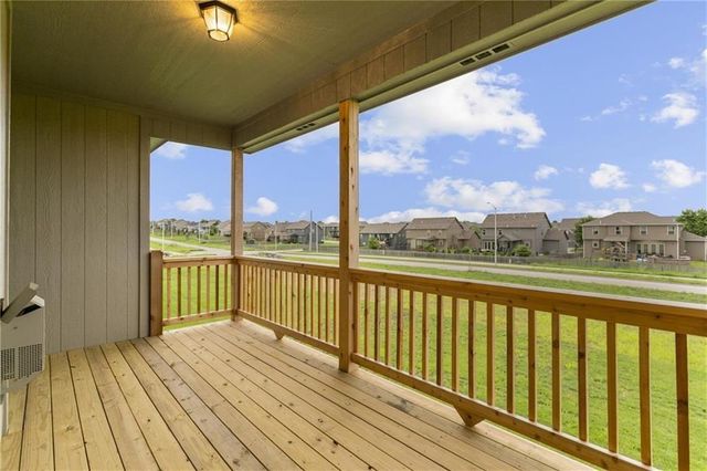11016 N Corrington Avenue, Kansas City, MO 64156