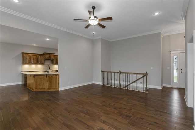11016 N Corrington Avenue, Kansas City, MO 64156
