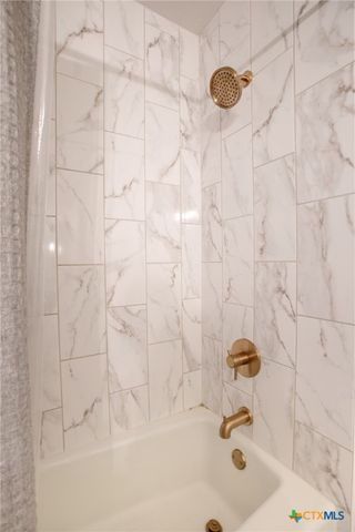 307 Richmond Drive, Victoria, TX 77904