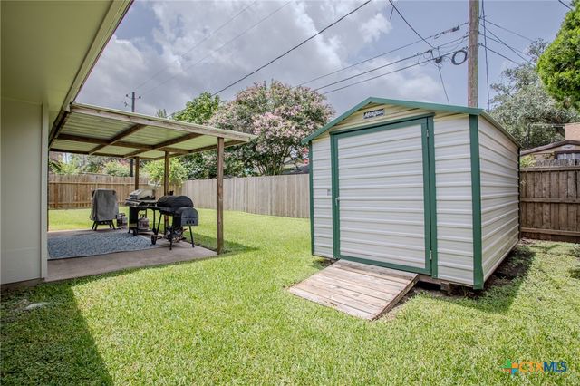 307 Richmond Drive, Victoria, TX 77904