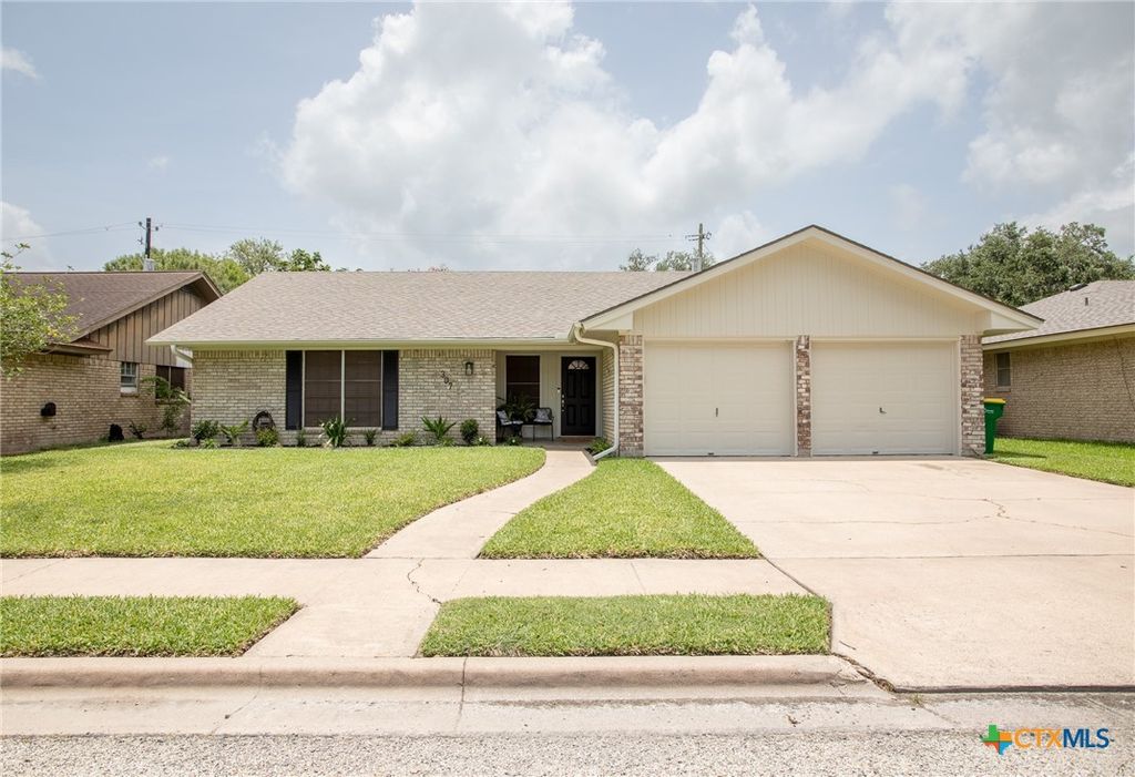 307 Richmond Drive, Victoria, TX 77904