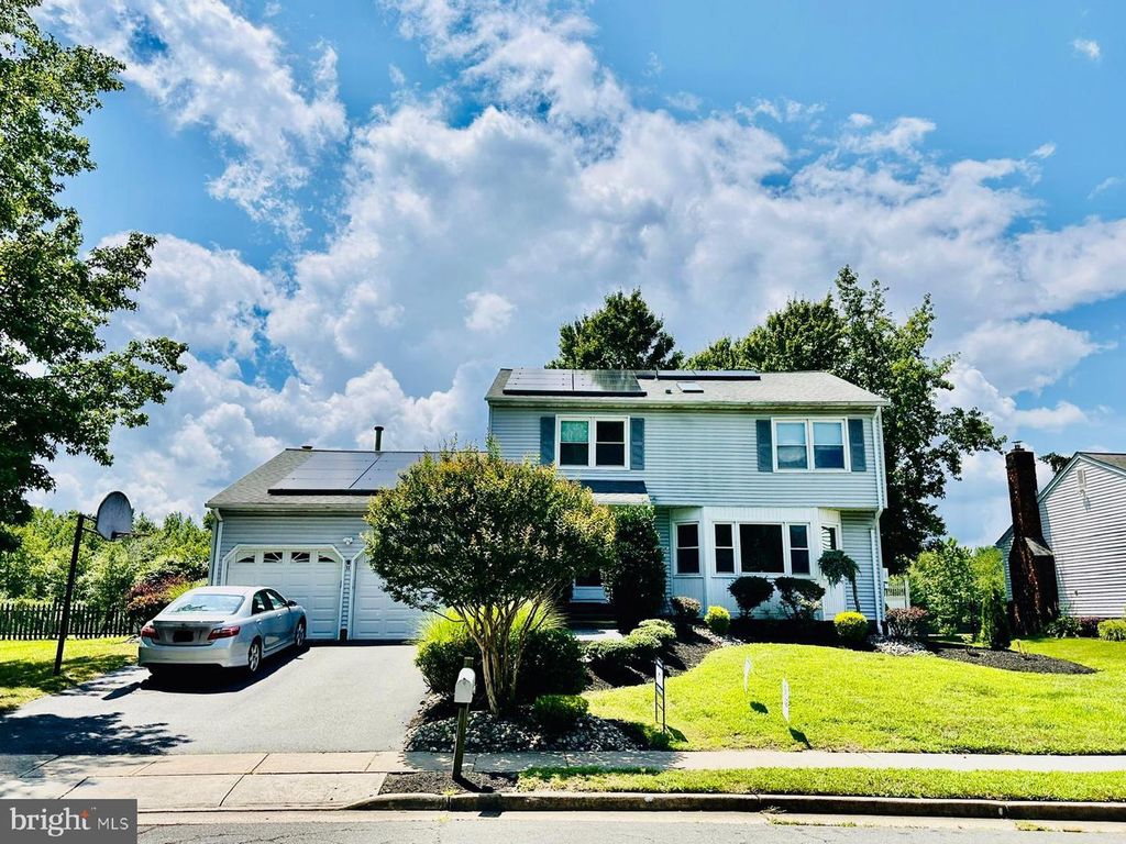 32 WETHERHILL WAY, Dayton, NJ 08810