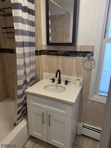 15 N 3Rd St, Paterson City, NJ 07522
