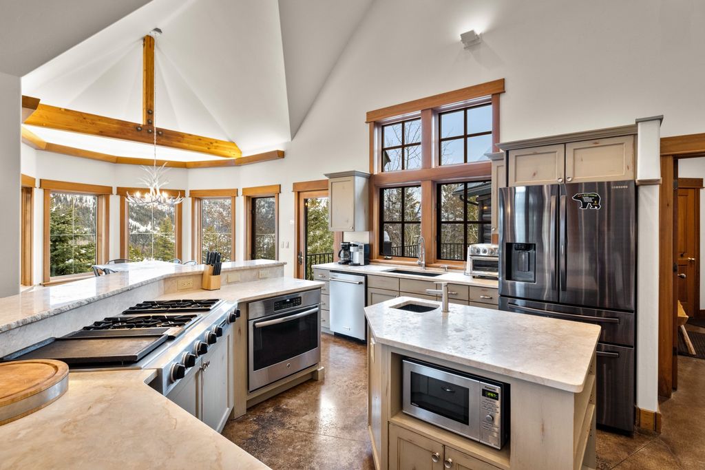 116 Ridge Top Drive, Whitefish, MT 59937 photo 21